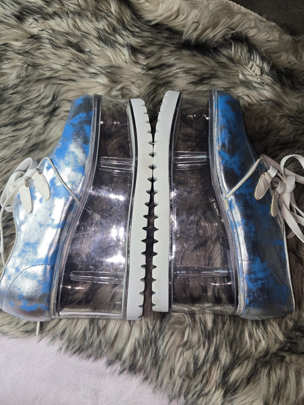 YRU Silver and Blue Cloud Platform Lace-Up Shoes - Picture 6 of 14